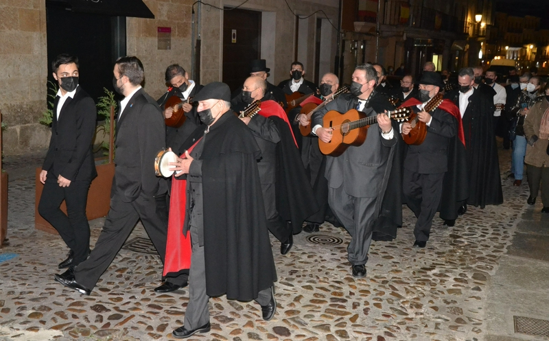 La Rondalla cantará sus Coplas en dos actuaciones callejeras durante el fin de semana