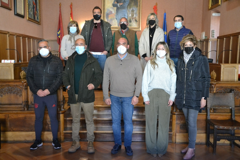 La Comisión del Toro Más Bravo mantiene su reunión precarnavalera