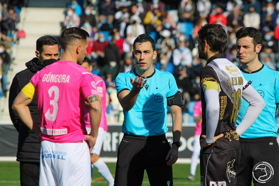 De la Nava se libra de la rotura muscular