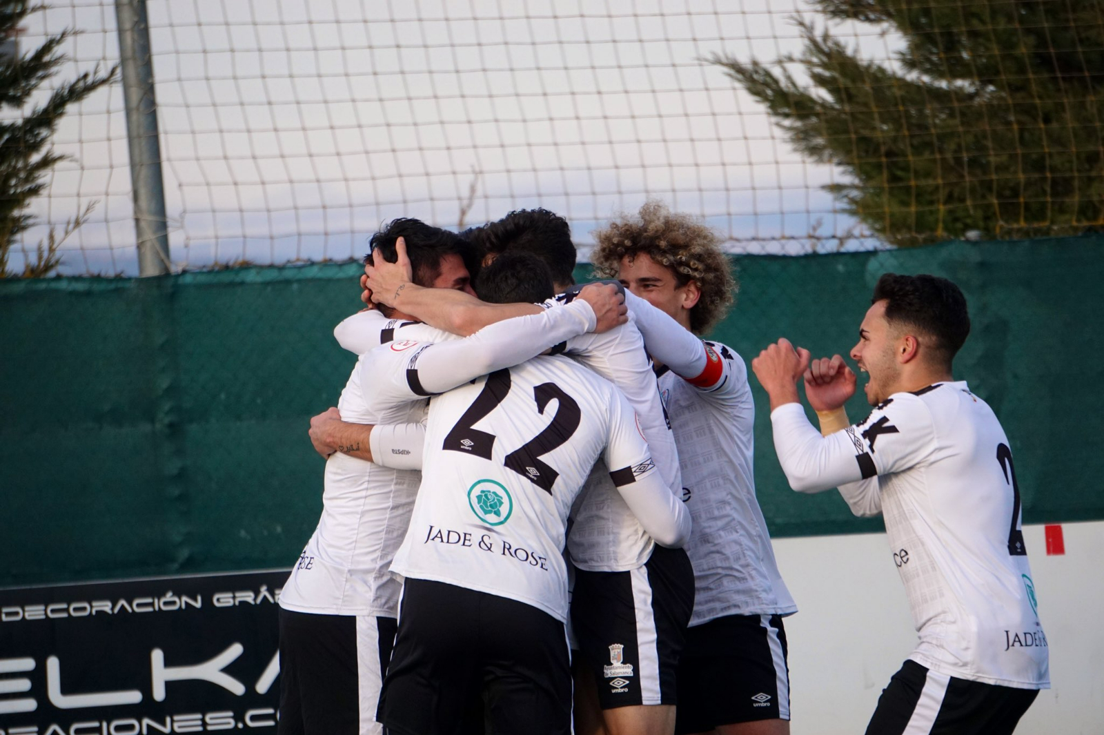 El filial del Salamanca UDS encadena dos victorias seguidas y sale del descenso en Soria (1-2)