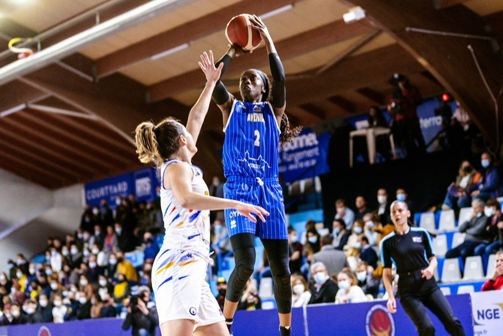 El Perfumerías Avenida no quiere confianzas contra el colista Baxi Ferrol