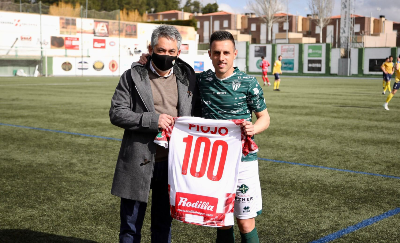 Centenario Piojo: 100 partidos del salmantino en el Guijuelo