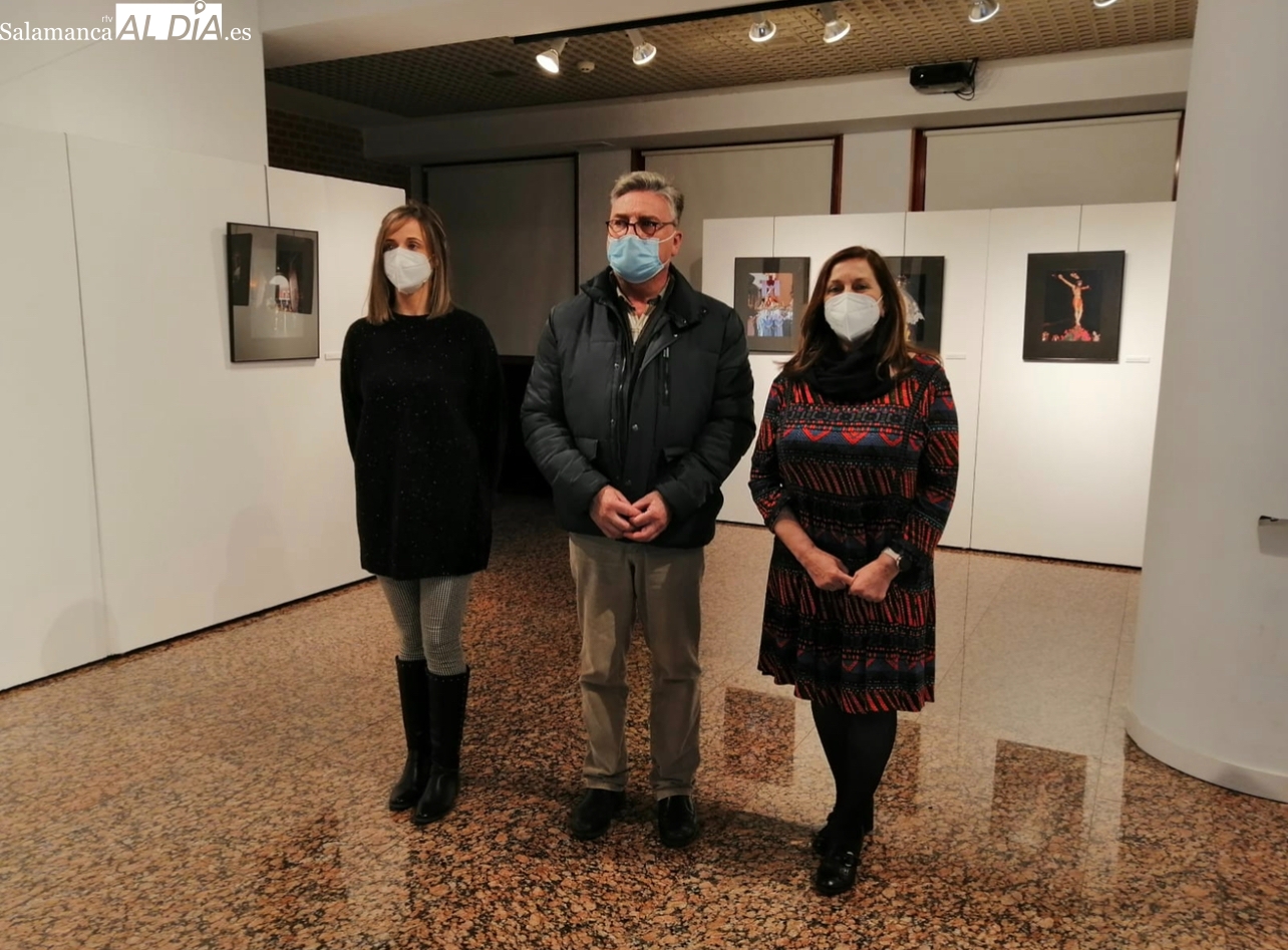 Abierta la exposición que recoge las fotografías que optan a ser el cartel de la Semana Santa 2022