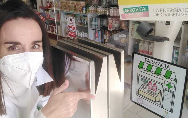 Las farmacias de la provincia instalan pictogramas para ayudar a las personas con autismo