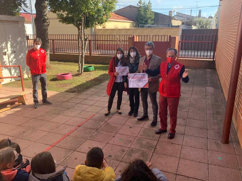 Reconocimiento de Cruz Roja Salamanca al mercadillo solidario de Doñinos 