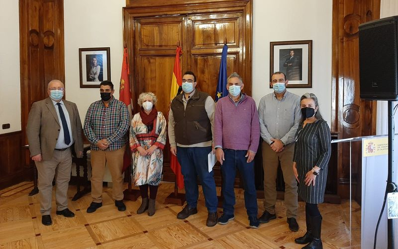 El Gobierno reconoce a dos radioaficionados de la comarca de Vitigudino por su compromiso con la Red Nacional de Radio de Emergencias