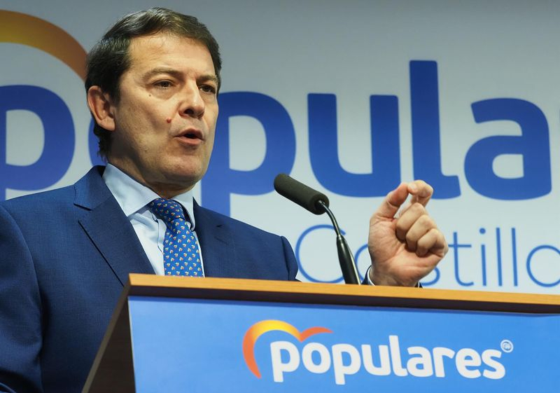 Sánchez no ha entendido nada, el recado de Mañueco para el presidente del Gobierno