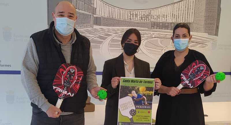 Jornada de puertas abiertas para fomentar el nuevo deporte del pickleball 