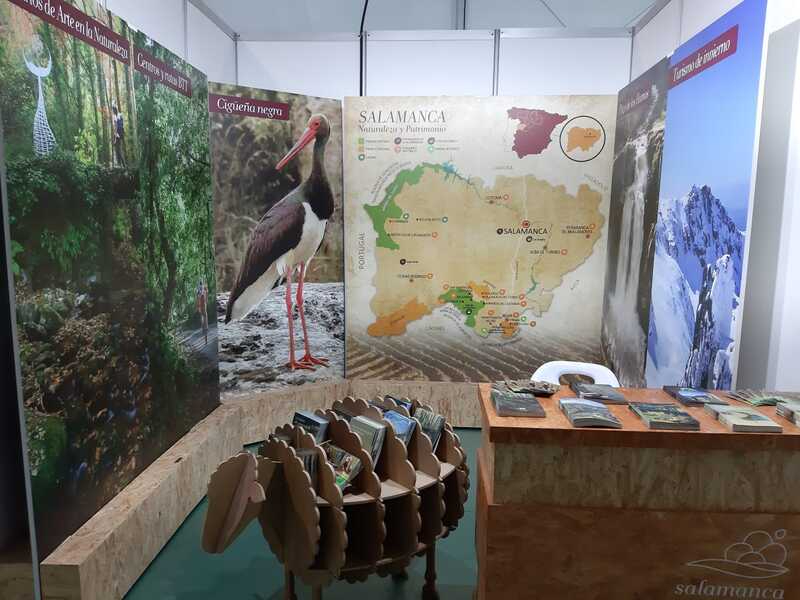 La provincia de Salamanca se promociona en la Feria de Turismo Ornitológico en Monfragüe