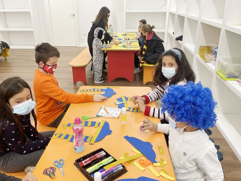 El Centro Comercial El Tormes celebra el carnaval con divertidos talleres infantiles