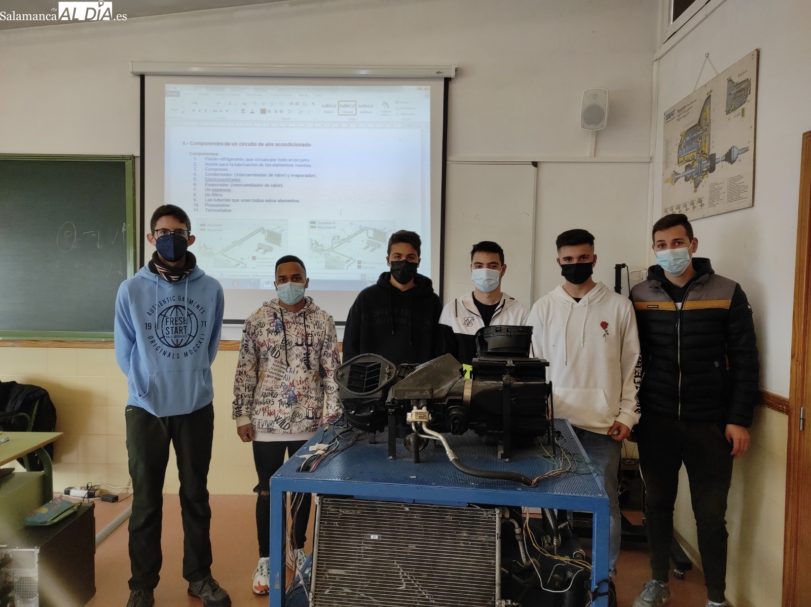 Alumnos del IES Leonardo da Vinci reciben un galardón en el concurso de emprendimiento Talent Junior