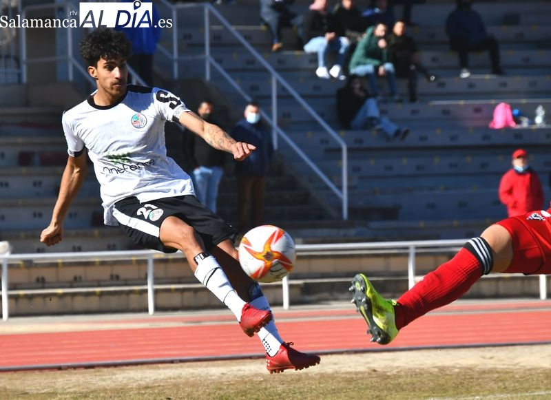 Dura derrota del Salamanca UDS B a manos del Mirandés B con susto de Motos incluido (0-3)