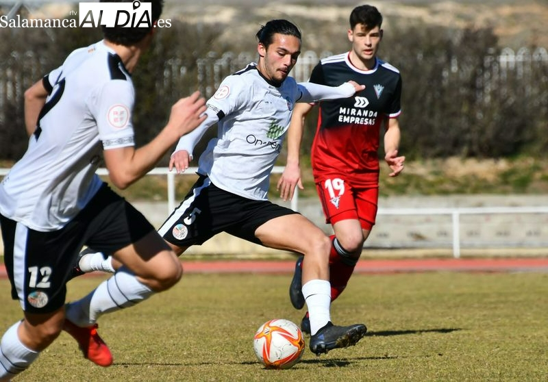 El Ciudad Rodrigo adelanta al Salamanca UDS B y casi le vale para salir del descenso