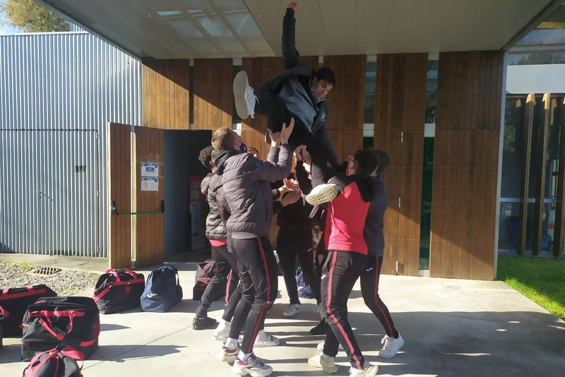 ))) El 3º Día [7 FEB 22] De una momia en Almazán a un manteo en Pontevedra