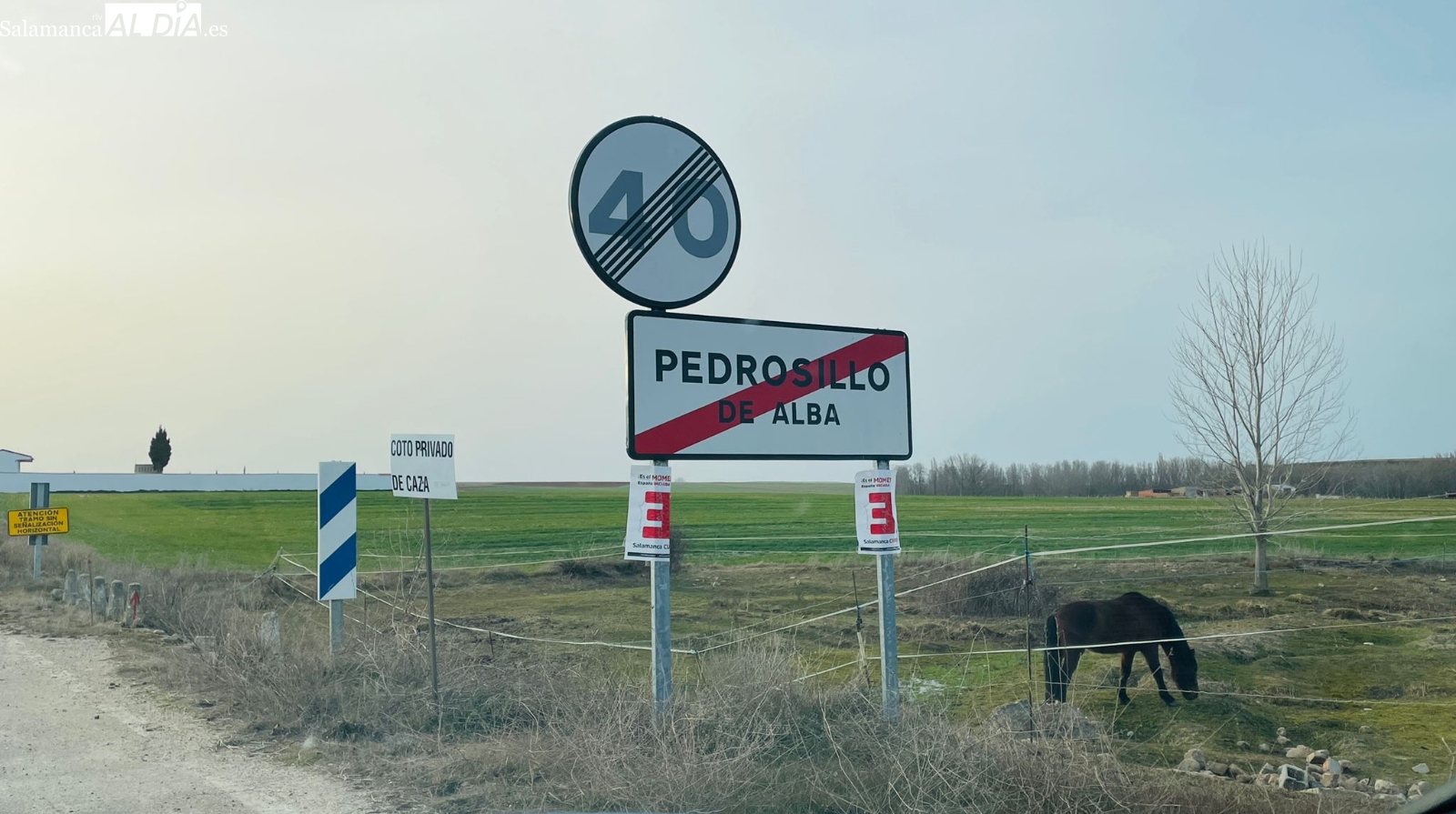 Corte de la carretera DSA-151 entre Pedrosillo de Alba y Gajates