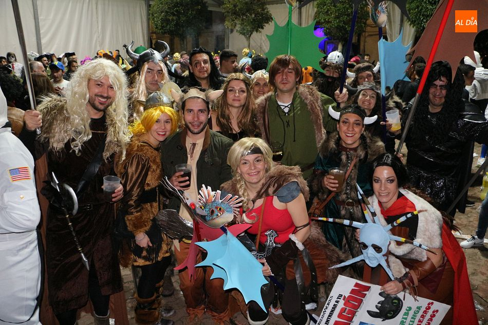 El Ayuntamiento convoca a las peñas para presentar los carnavales