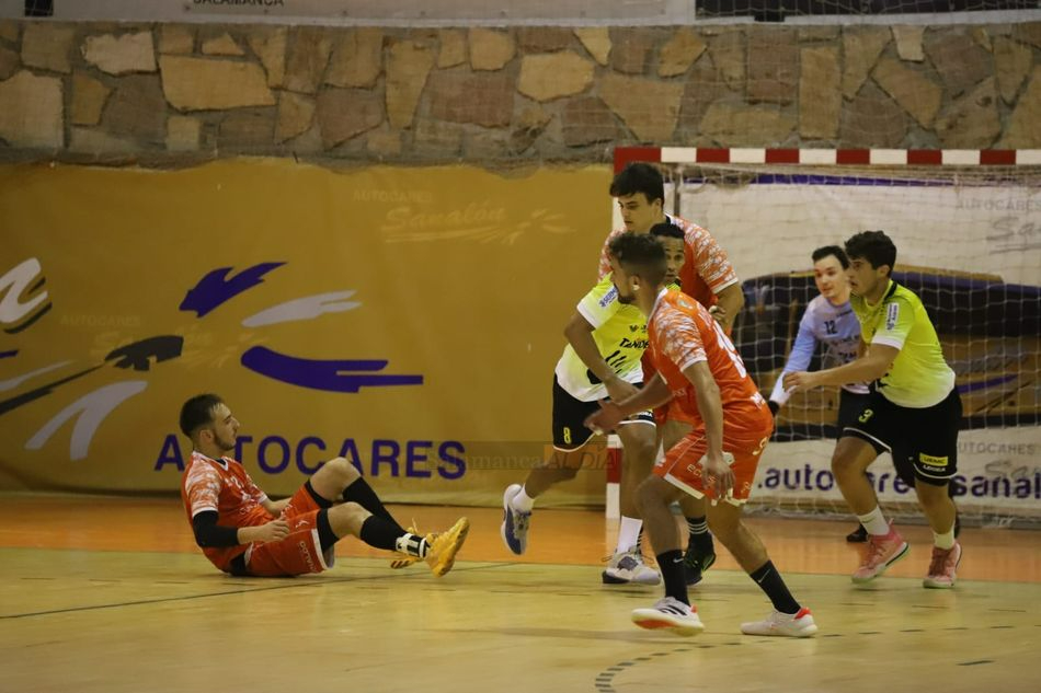 El BM Salamanca se impone al Balopal en su casa (31-33)