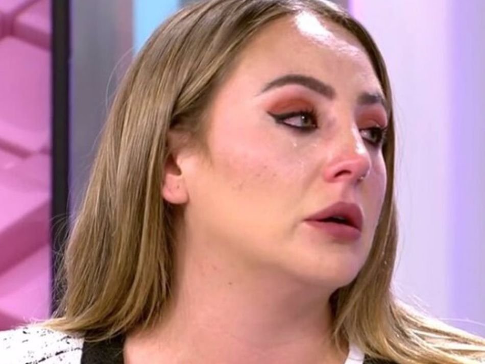 Rocío Flores, rota tras las declaraciones de su madre: He tocado fondo. Necesito recomponerme, pensar en mí