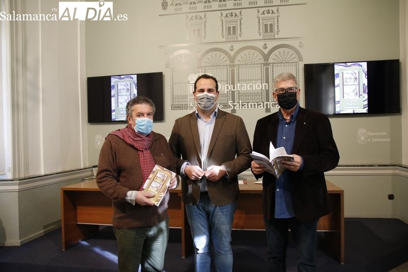 A la presentación de la obra asistían su autor, Carlos García Medina (iz.), el diputado de Cultura, David Mingo (centro) y el director del IDES, Francisco Blanco / FOTOS: DAVID SAÑUDO