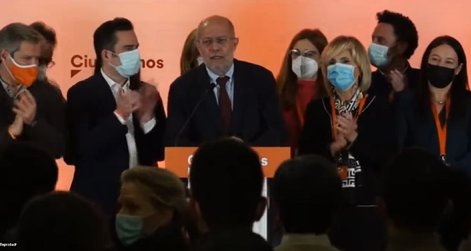 Igea pide a PSOE y PP que reflexionen lejos de su ambición y que rechacen polarización