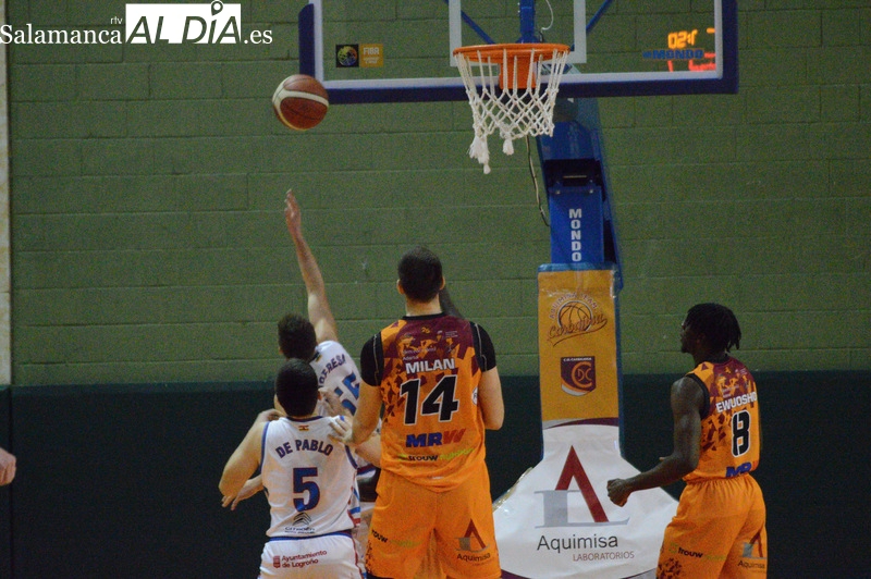 El Aquimisa Carbajosa se hunde y el CB Tormes sigue volando 