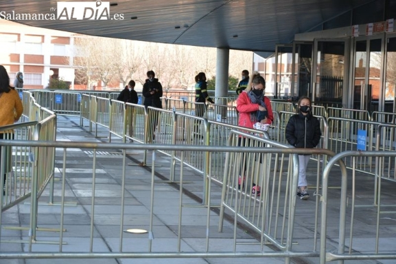 Siguen las repescas en el Multiusos, donde llegan las segundas dosis para nacidos en 2012, 2013 y 2014