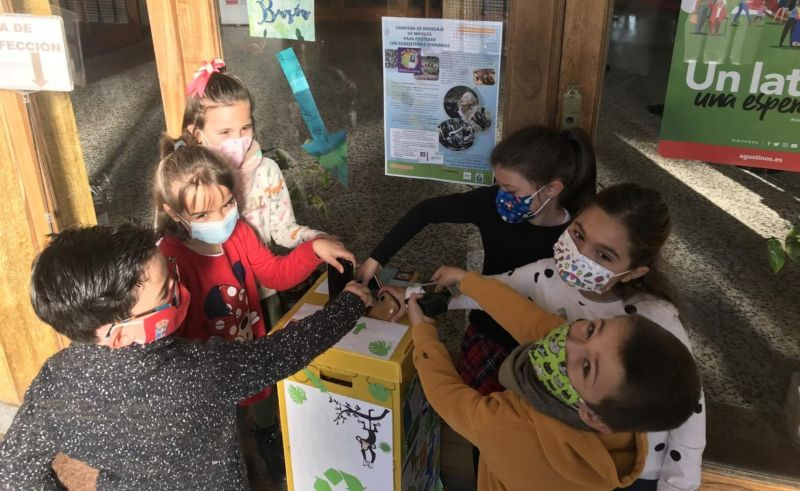 Los escolares salmantinos se acercan a la práctica del reciclaje