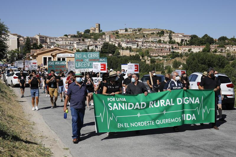 La Sanidad en el medio rural: solo un 14% de los médicos es menor de 40 años y el 45% hace más de 50 kilómetros a diario