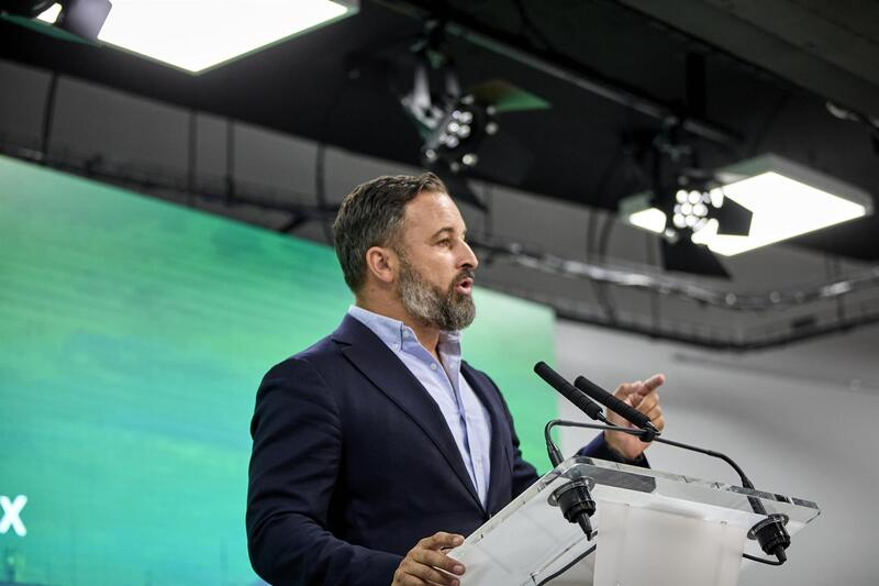 Abascal reitera su exigencia de entrar en el Gobierno de CyL: Nuestros votos no servirán para una investidura gratis del PP
