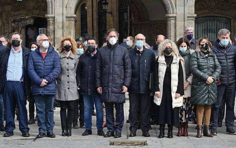 Salamanca no olvida el 11M y recuerda las víctimas del terrorismo en la Plaza Mayor