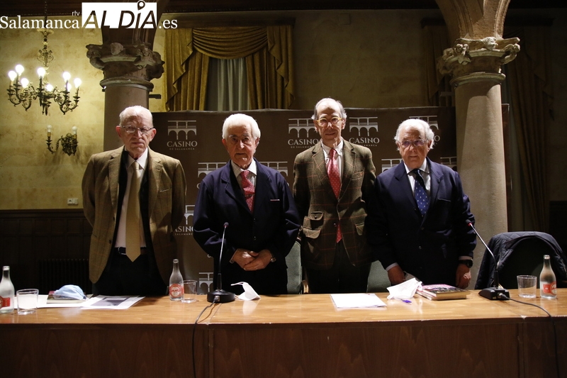 El libro que reflexiona sobre la tauromaquia y el mundo animalista, presentado en el Casino 