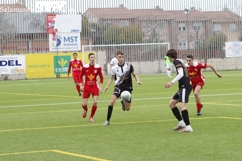 El Navega salva el match ball por el ascenso ante el filial de Unionistas (1-1)