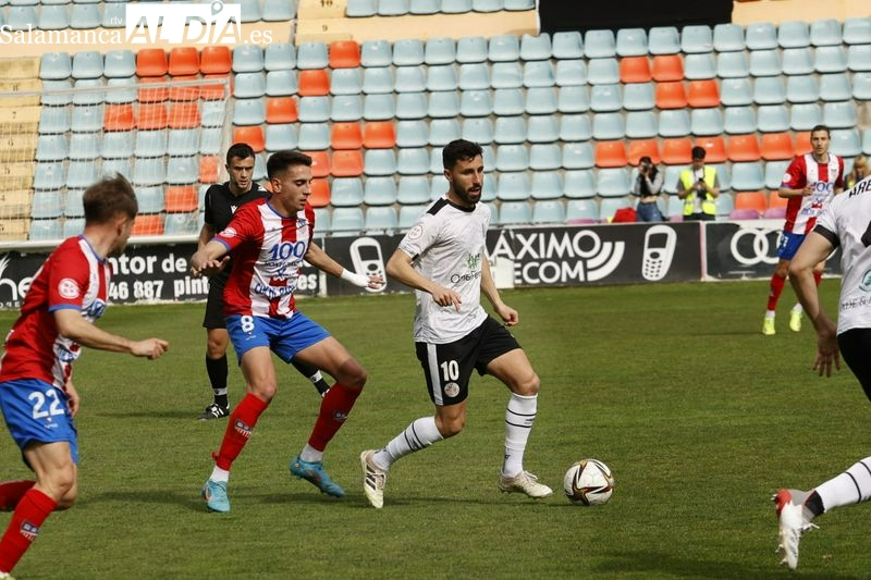 Diego Benito: Soy feliz aquí, quiero salvarnos primero y quedarme el año que viene