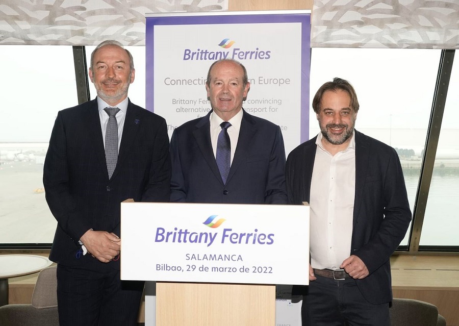 Inaugurado el buque Salamanca que cubrirá la ruta Portsmouth-Bilbao 