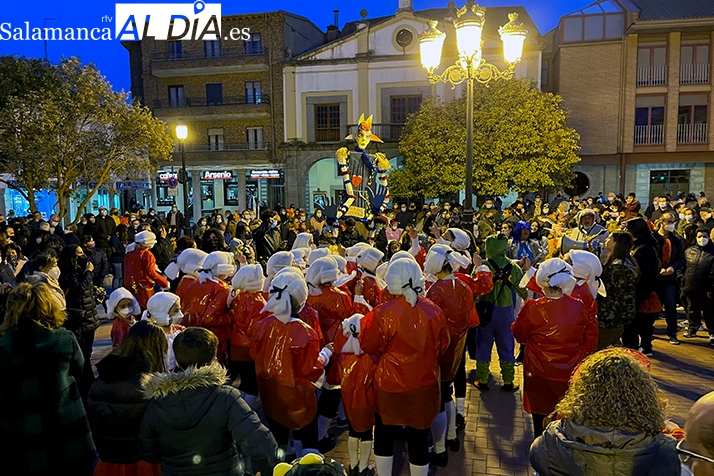 Animación y originalidad marcan el concurso y desfile de disfraces en Peñaranda