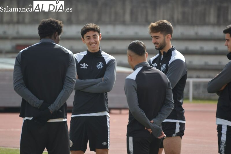 Alivio y confianza en el primer entrenamiento de la semana en el Salamanca UDS 
