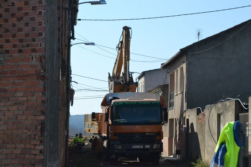 24 de los 60 citados superan la prueba para entrar en la nueva bolsa de peón de albañilería