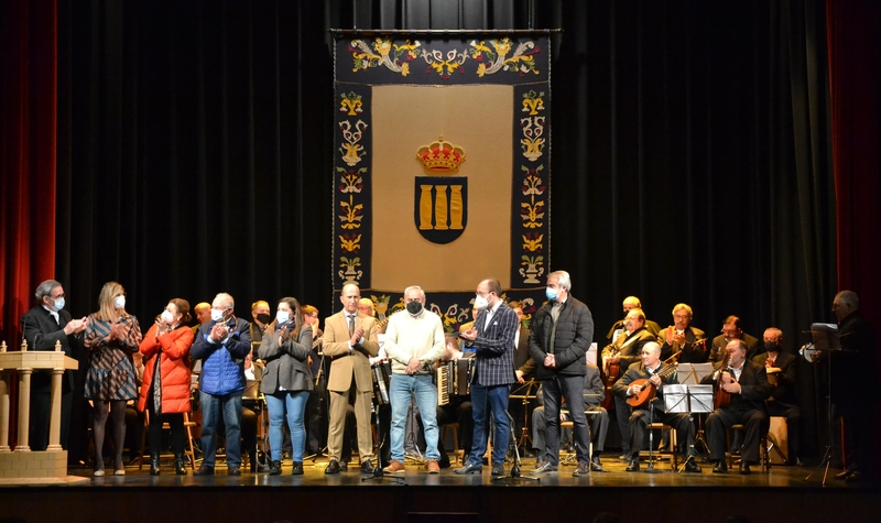 La Rondalla III Columnas pone voz a la solidaridad de los mirobrigenses con Ucrania