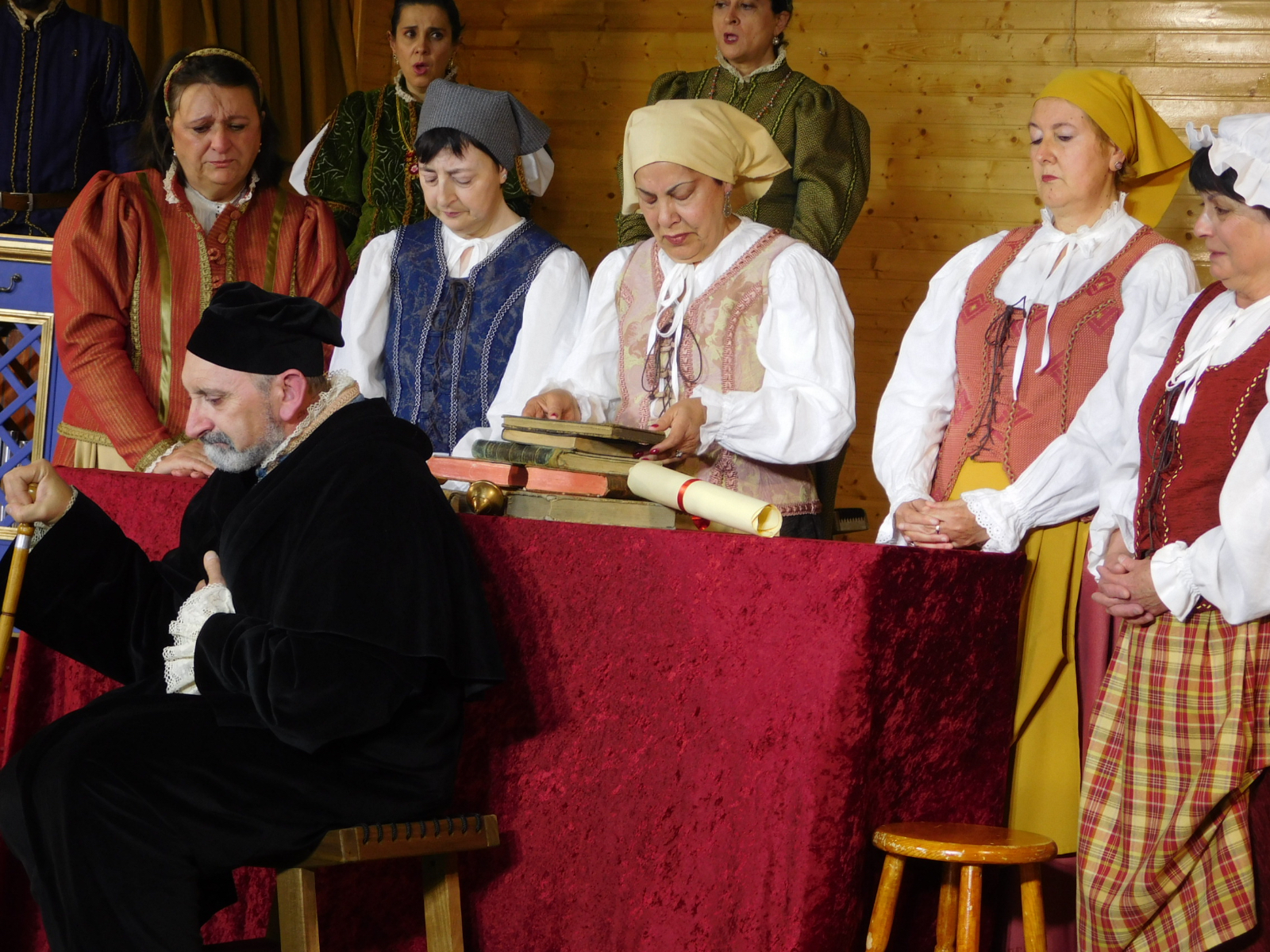 El Encinar y su pasión por el teatro aplaude la obra de Denis Rafter