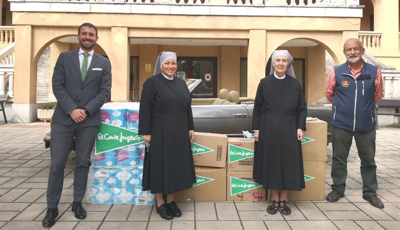 Las Hermanitas de los Pobres reciben una donación de más de 1.600 euros