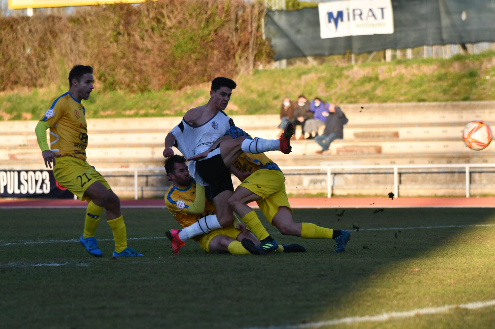 María Hernández le da una oportunidad a otro canterano del Salamanca UDS para el Coruxo