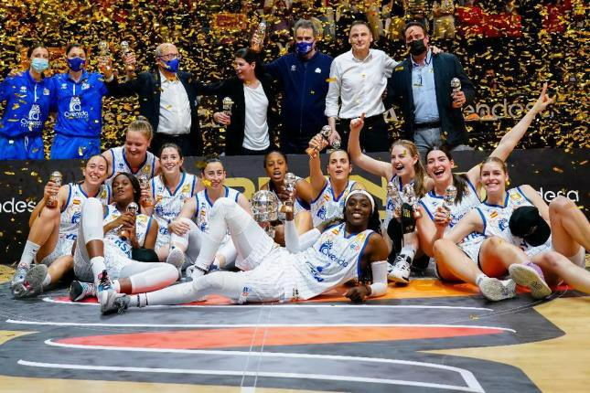 ¡Una, dos, tres, cuatro... y así hasta diez! El Perfumerías Avenida conquista una nueva Copa de la Reina ante el Uni Girona