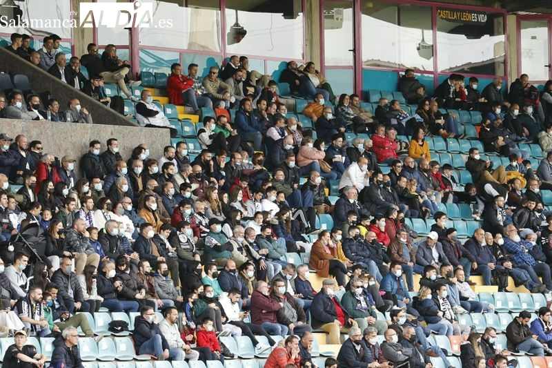 3.300 espectadores se dan cita en el partido del Salamanca UDS con más aforo de este año