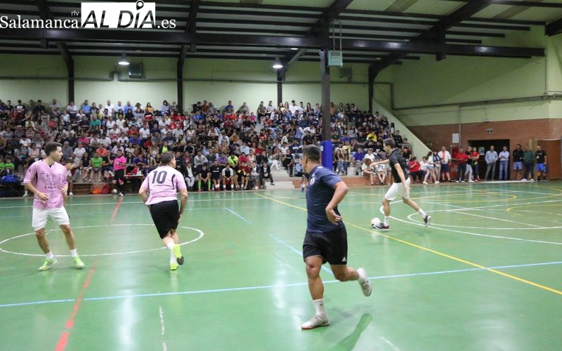 El CD Los Leones de Vitigudino organiza un torneo de fútbol sala con 2.000 euros de premio para el ganador