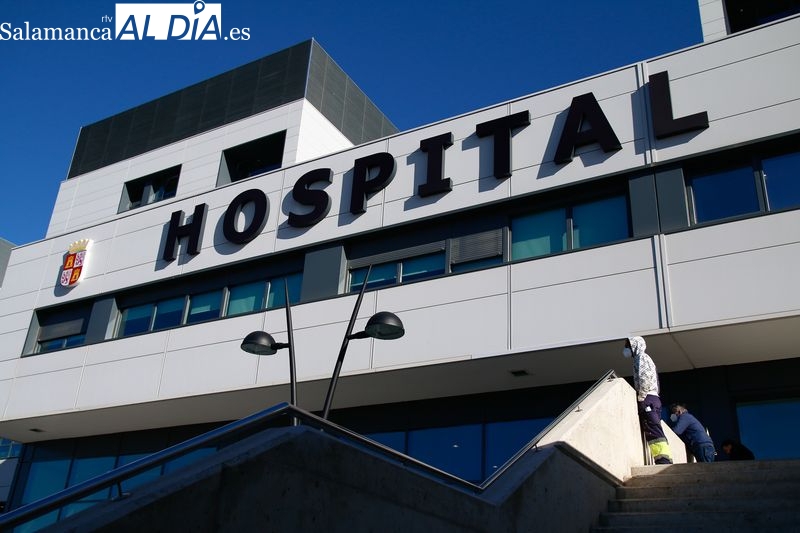 Graves lesiones con fractura del hueso orbital del ojo derecho en un policía agredido en Salamanca