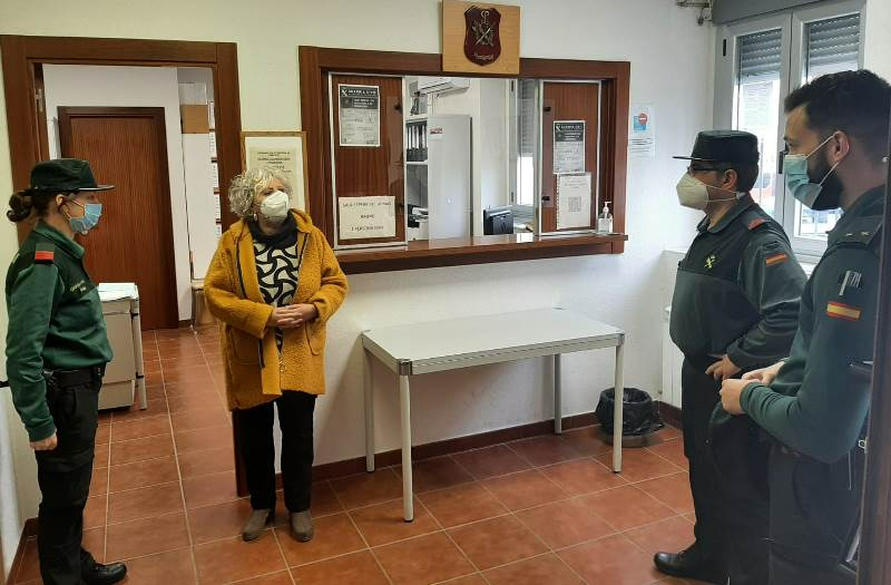 Encarnación Pérez agradece a la Guardia Civil la labor desempeñada durante el Carnaval