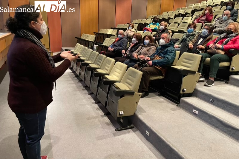 El Teatro del CDS acoge una reunión informativa para desgranar los talleres y acciones formativas del programa Actívate 