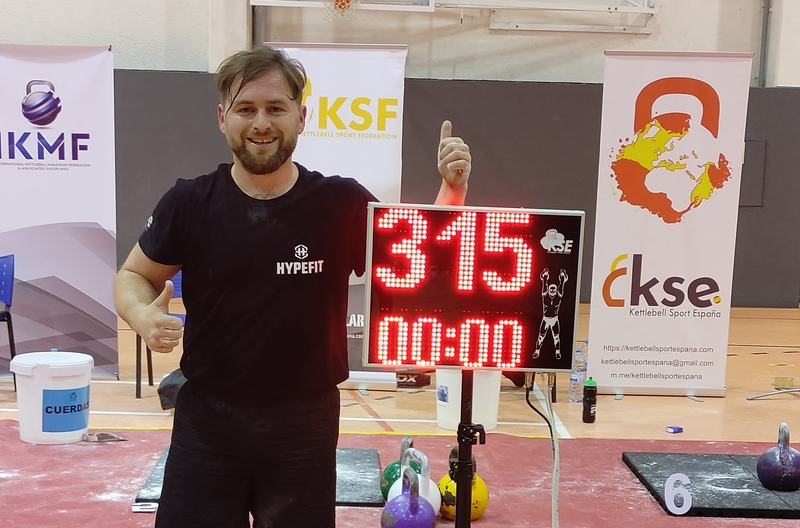 José Raúl Manchado sube al podio en el Campeonato de España de Kettlebell