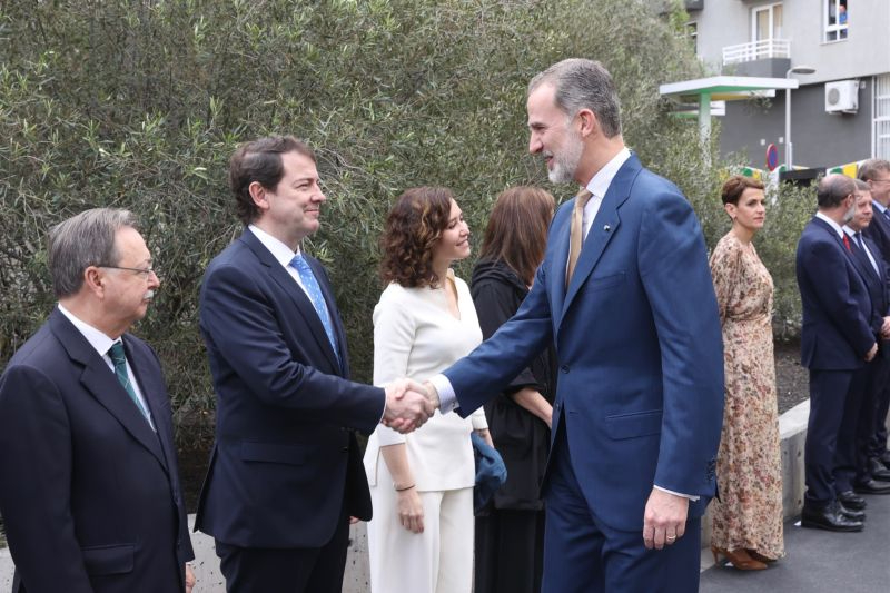 Mañueco participa en la Conferencia de Presidentes solicitando medidas contra la subida de precios