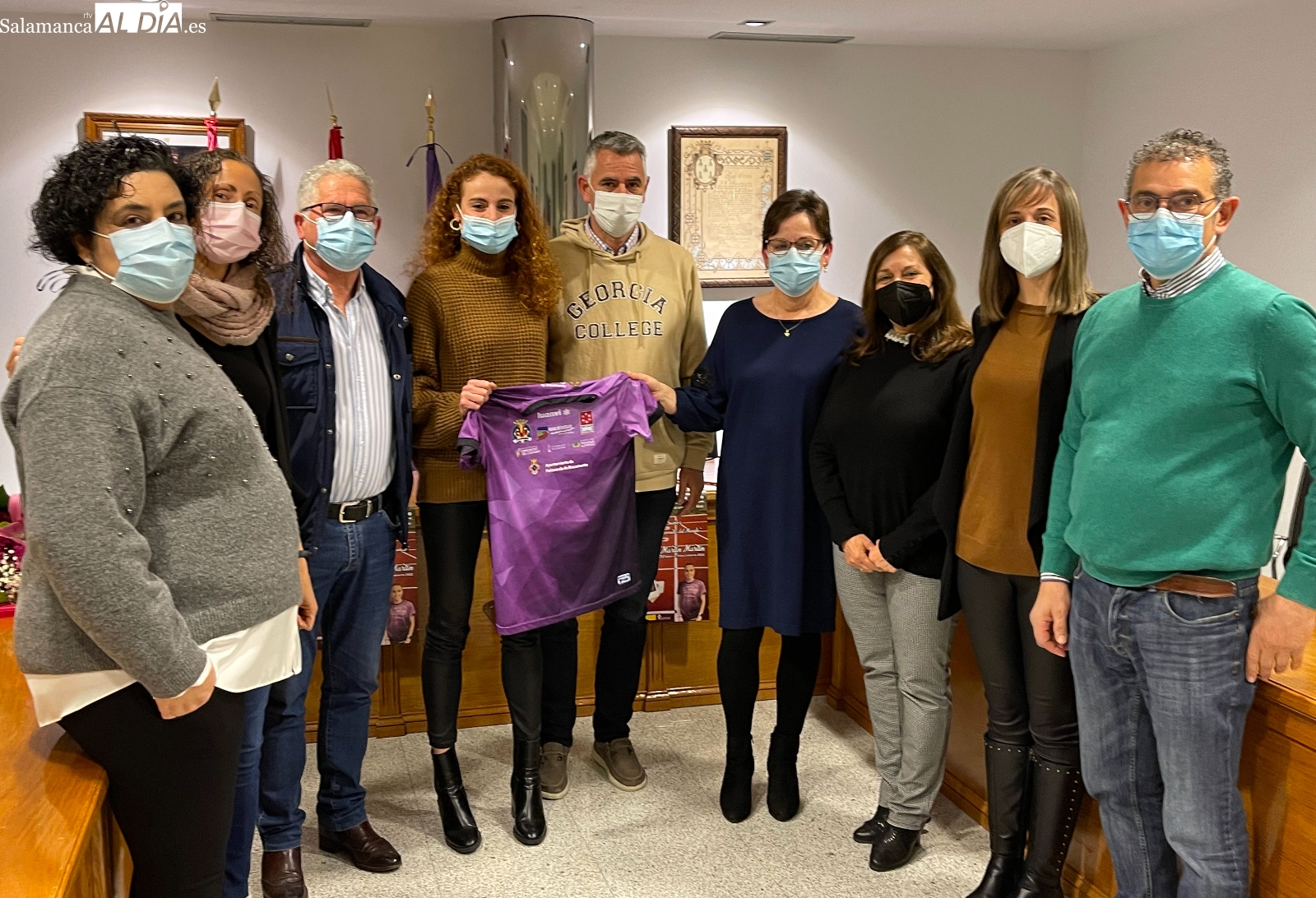 Peñaranda renueva su compromiso y muestra su apoyo a la atleta Lorena Martín